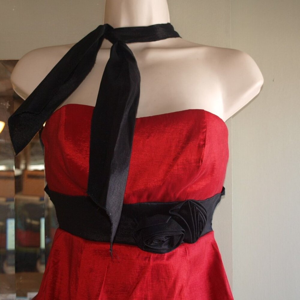 Short Red DRESS Size 5 By Pompous Girl  Used for photo shoot - Picture 4 of 11